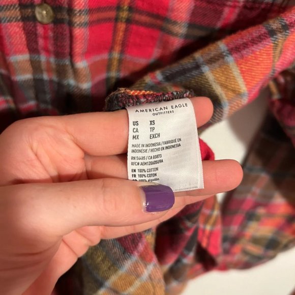 Ladies American Eagle Pink Flannel Button Down Shirt size XS - Picture 3 of 5